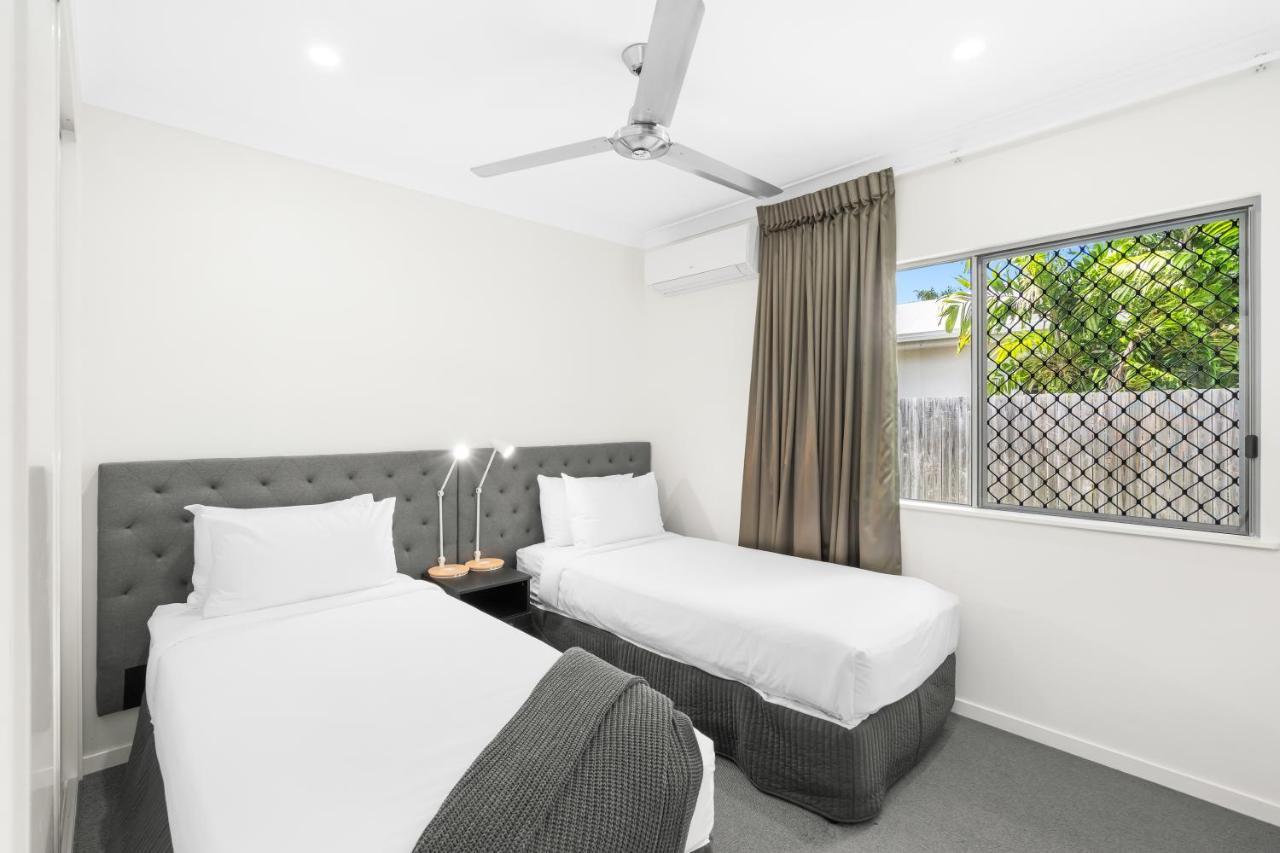 טריניטי ביץ' Blue Lagoon Villas מראה חיצוני תמונה