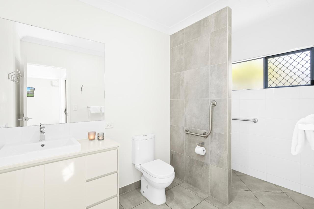 טריניטי ביץ' Blue Lagoon Villas מראה חיצוני תמונה